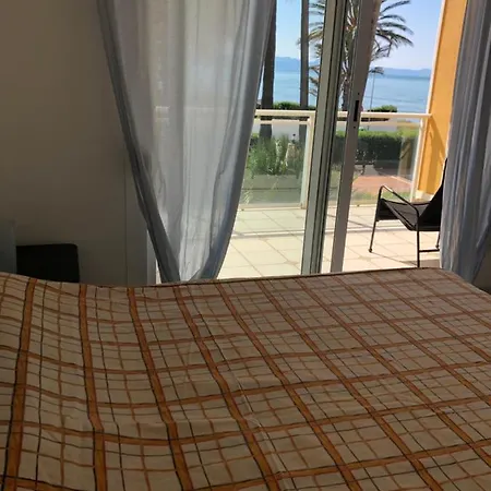 Апартаменты De Playa *